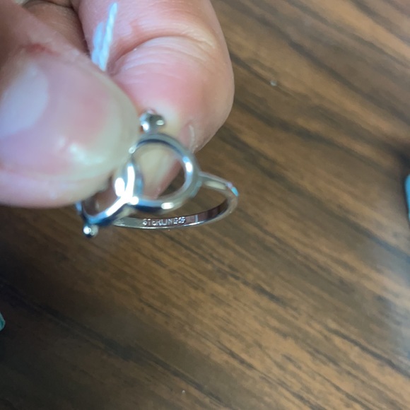 Ring - Picture 3 of 3